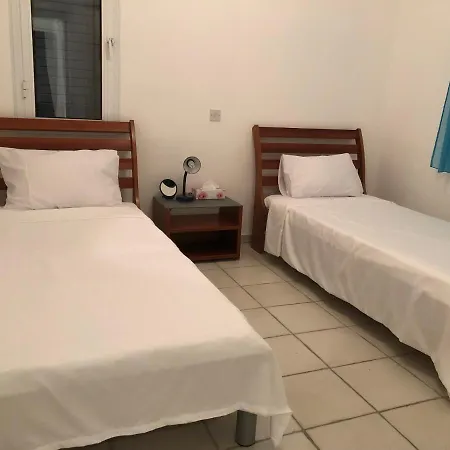 Bright 2 Bed, Pool Facing In Limnaria Gardens